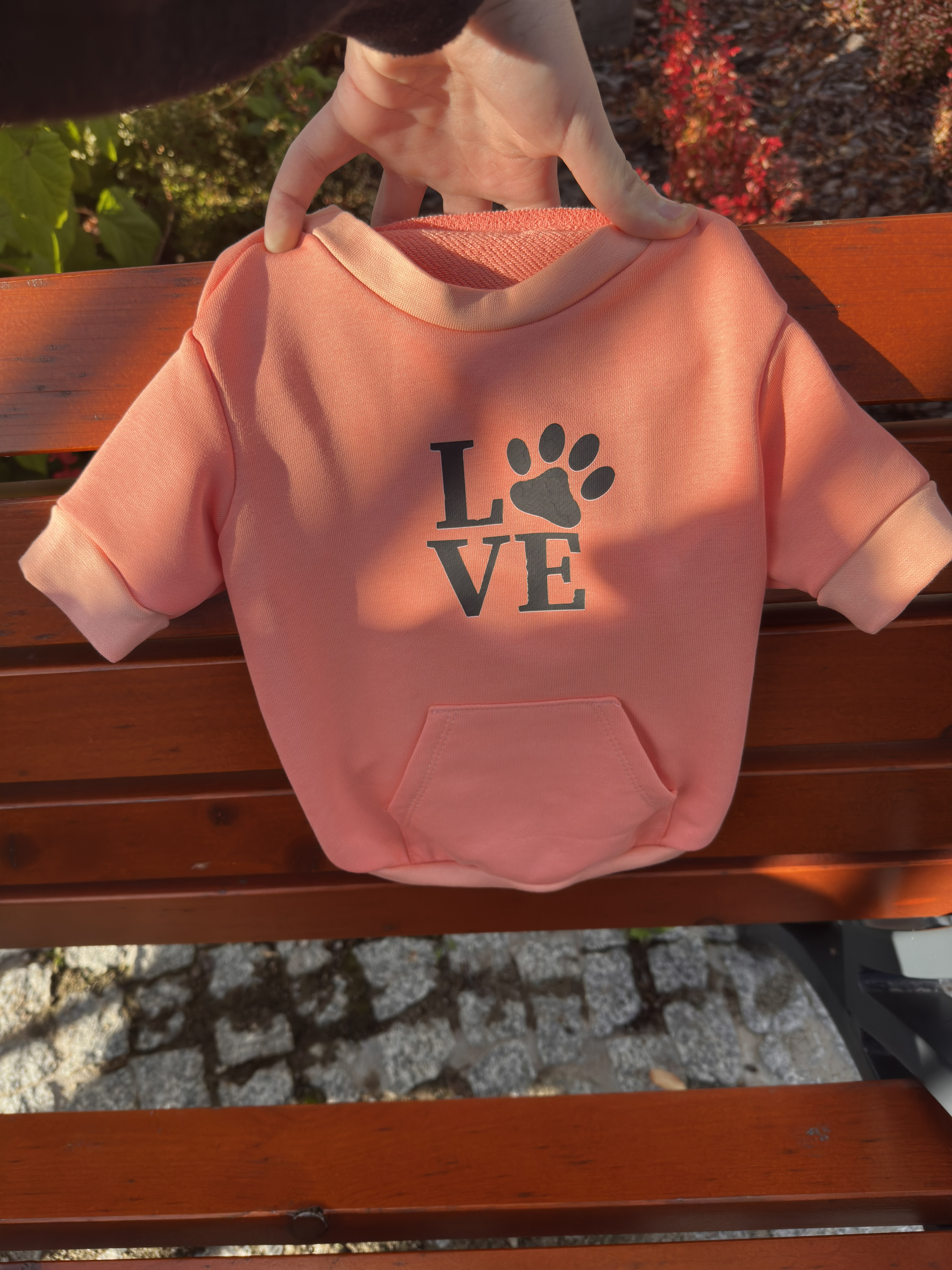 Bluza z kieszenia - zdjecie 1